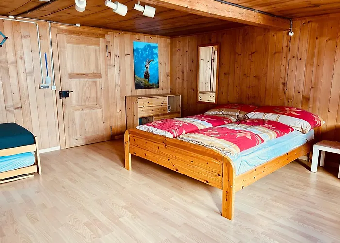 Appartement Bergoase Frisch Renoviert Obersaxen